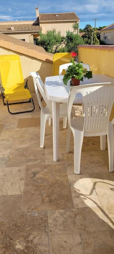 Appartement Agreable Et Spacieux Ensoleille Valros Εξωτερικό φωτογραφία